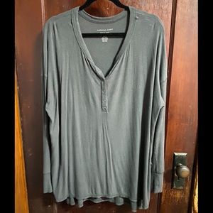 American Eagle Henley Shirt